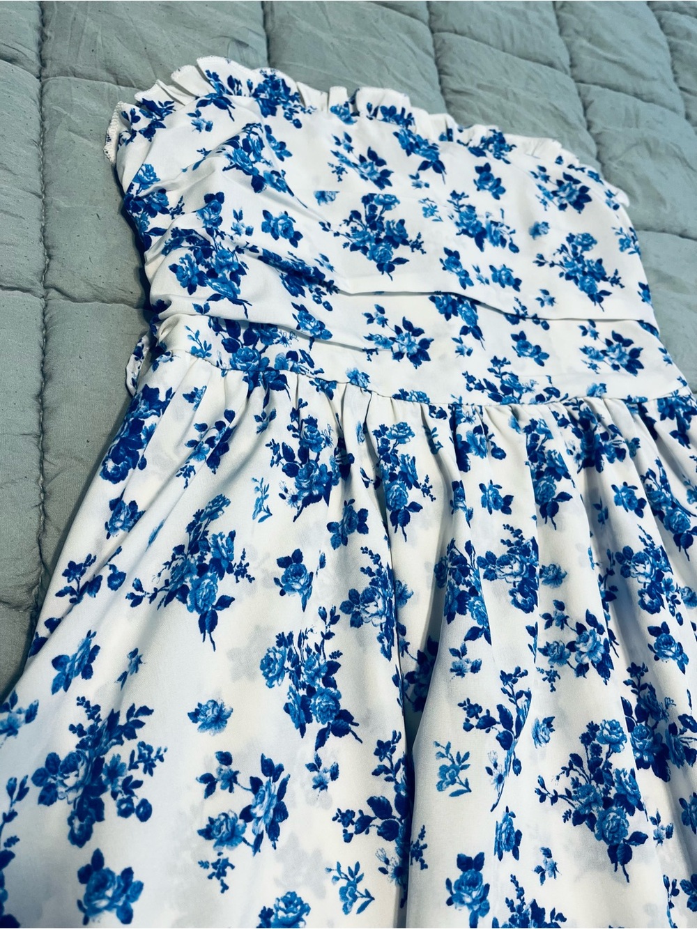SHEIN White Strapless Dress with Blue Floral Print - Picture 3 of 5